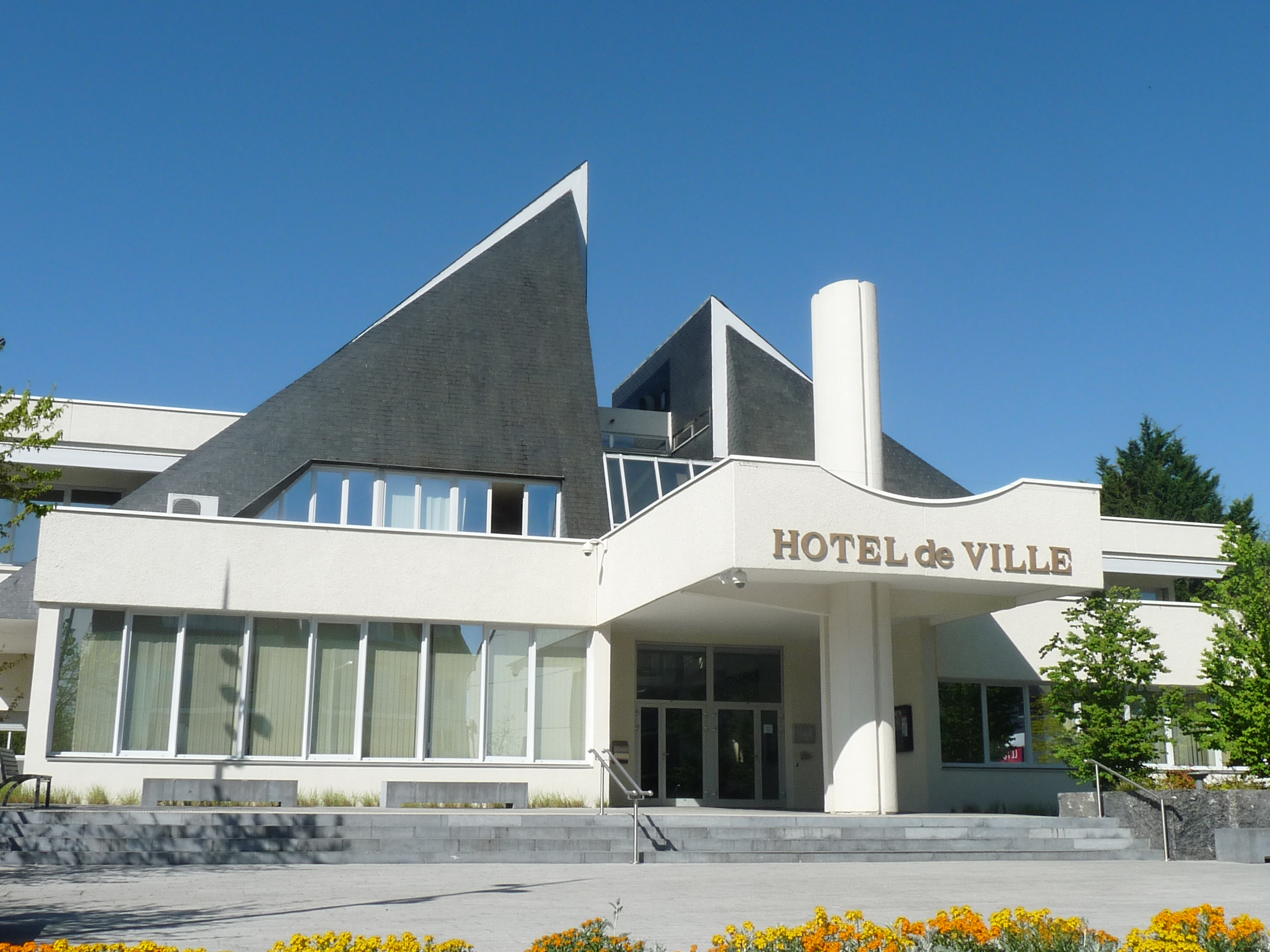 Mairie de Saint-Doulchard — M.D Chauffage et Climatisation